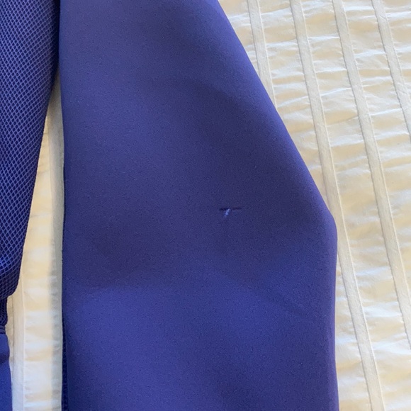 Lululemon jacket size 6 - Picture 3 of 8